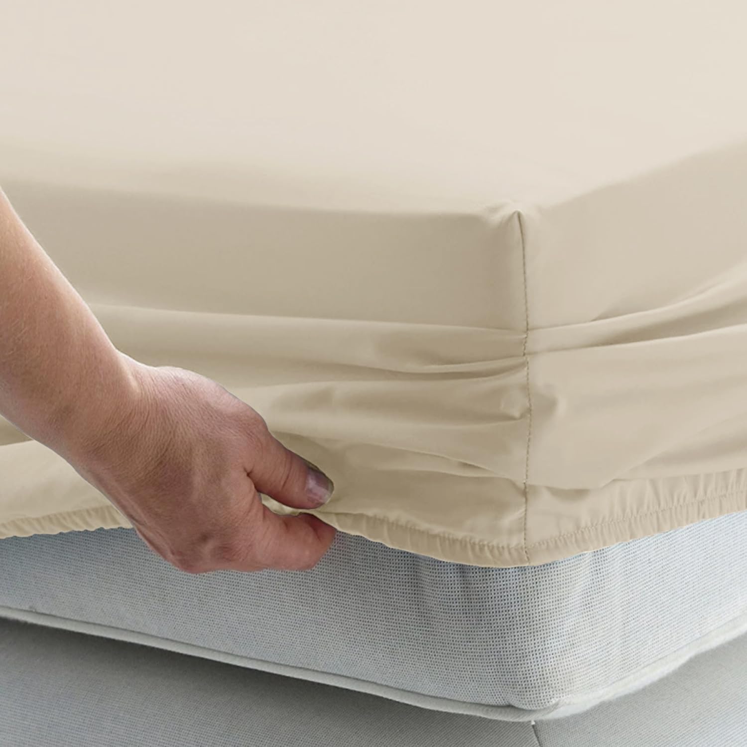 Extra Deep Fitted Bed Sheet 40 cm – Double Size, Brushed Microfiber, Soft Breathable